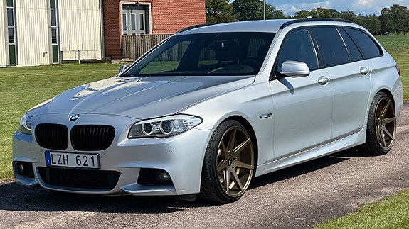 BMW 525 3 of 5