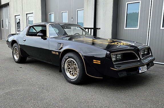 Pontiac Firebird 10 of 18
