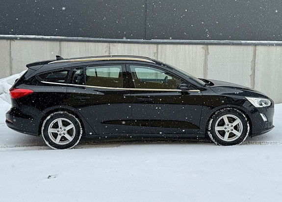 Ford Focus 2 of 5