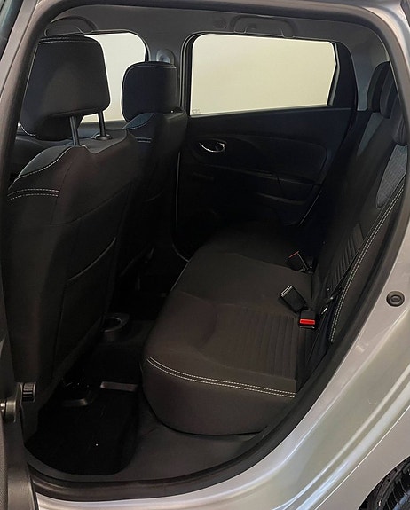Renault Clio 7 of 12