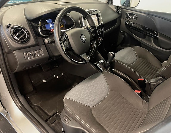 Renault Clio 5 of 12
