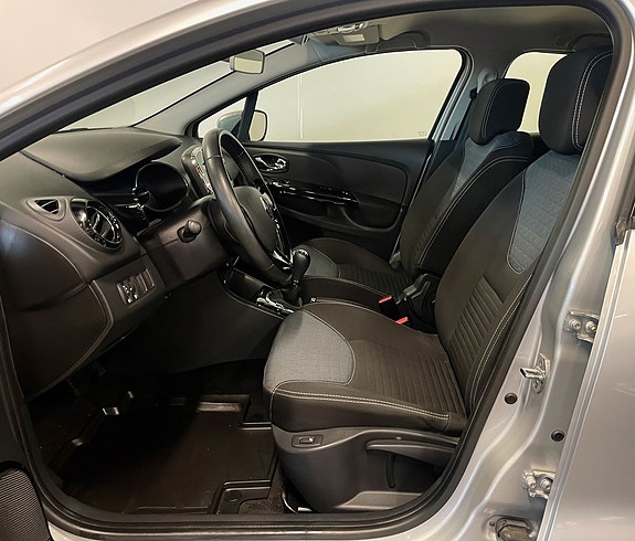 Renault Clio 6 of 12