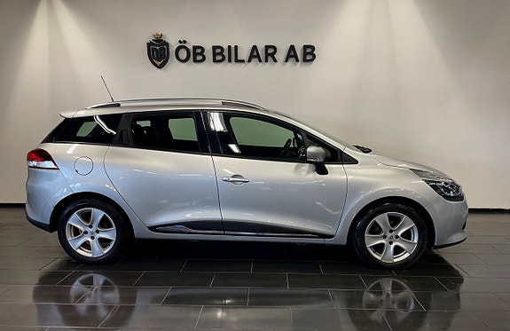 Renault Clio 2 of 12