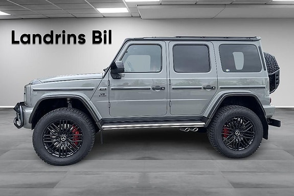 Mercedes-Benz G63 4 of 5