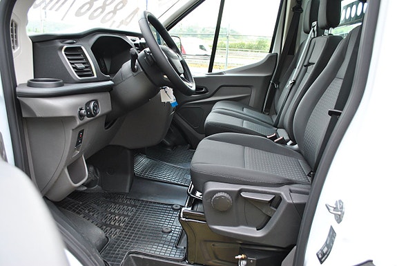 Ford Transit 11 of 16