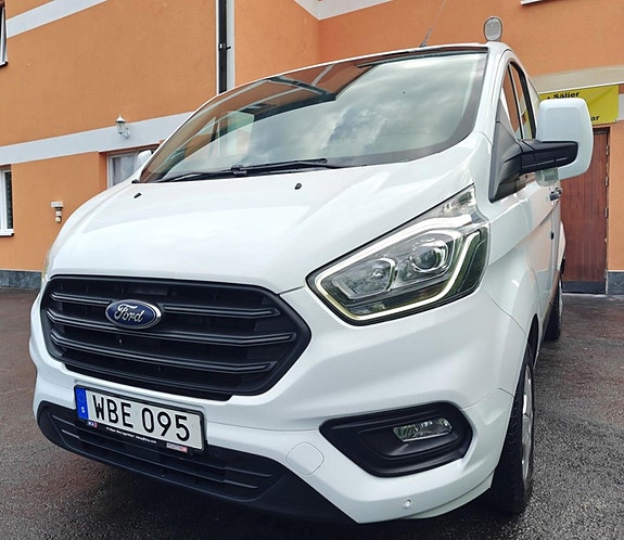 Ford Transit Custom 9 of 27