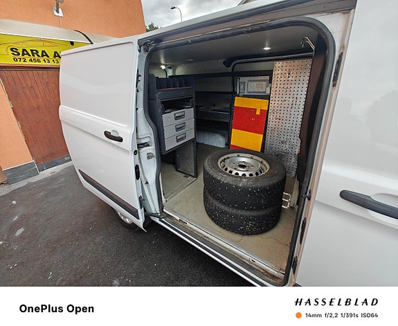 Ford Transit Custom 11 of 27