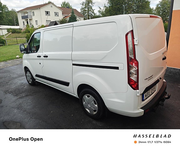 Ford Transit Custom 25 of 27