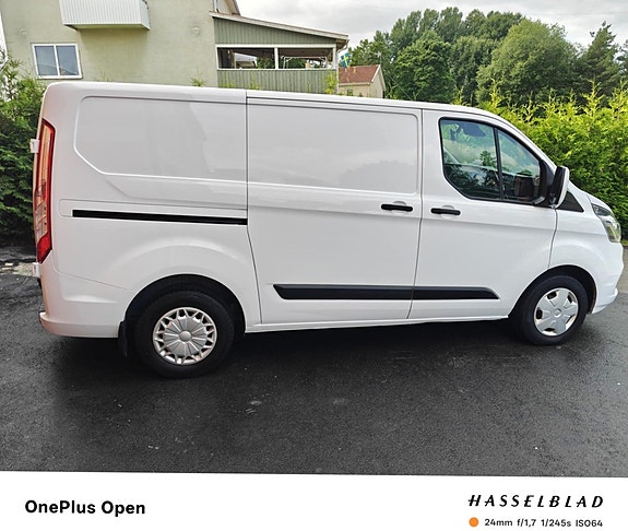 Ford Transit Custom 2 of 5