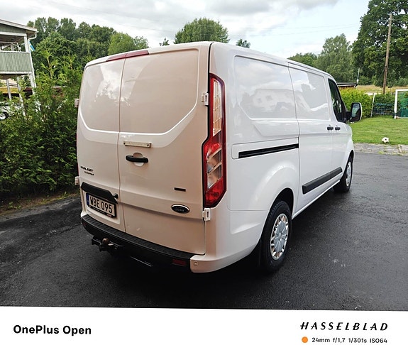 Ford Transit Custom 27 of 27