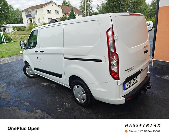Ford Transit Custom 21 of 27