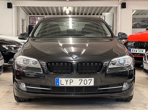 BMW 525d 2 of 18