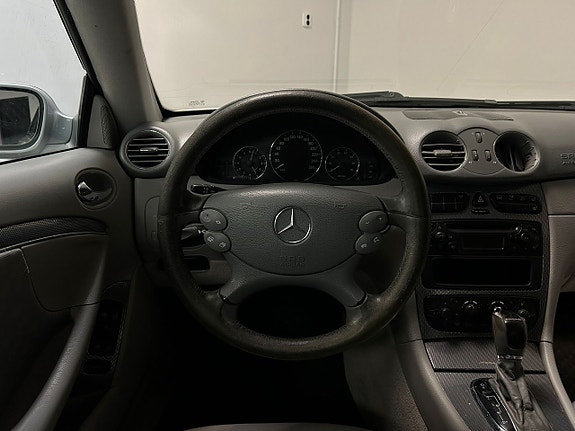 Mercedes-Benz CLK200 13 of 20