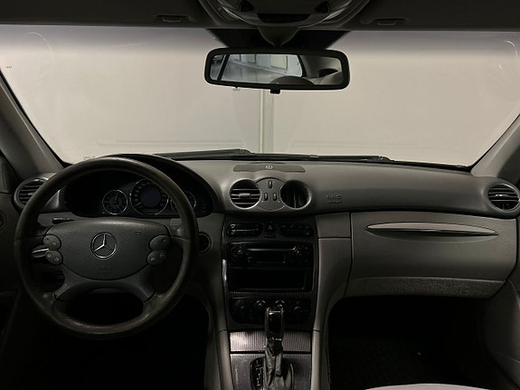 Mercedes-Benz CLK200 14 of 20