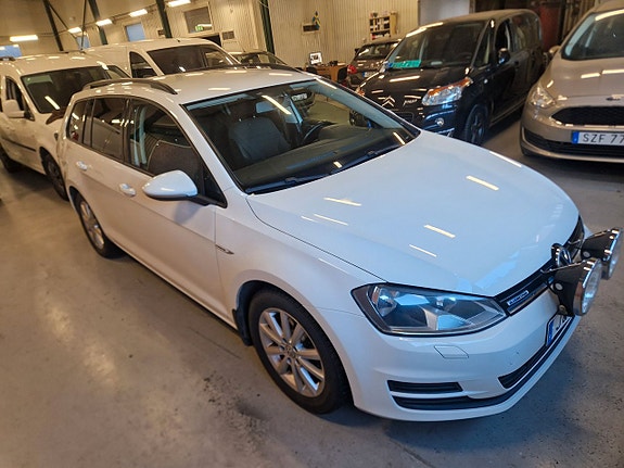 Volkswagen Golf-Serie 19 of 30