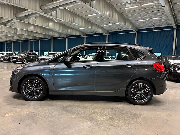 BMW 225xe 6 of 25