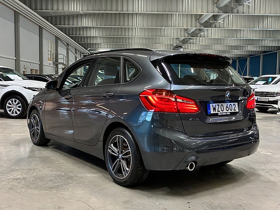 BMW 225xe 5 of 25