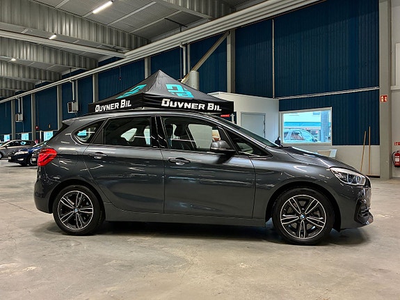 BMW 225xe 2 of 25