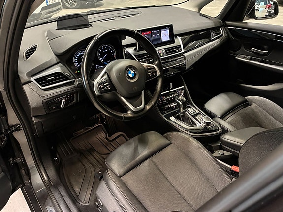 BMW 225xe 13 of 25