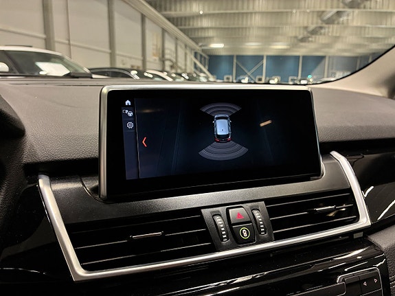 BMW 225xe 20 of 25