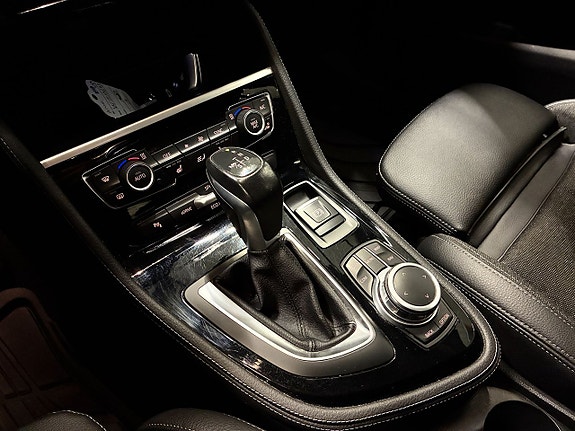 BMW 225xe 19 of 25