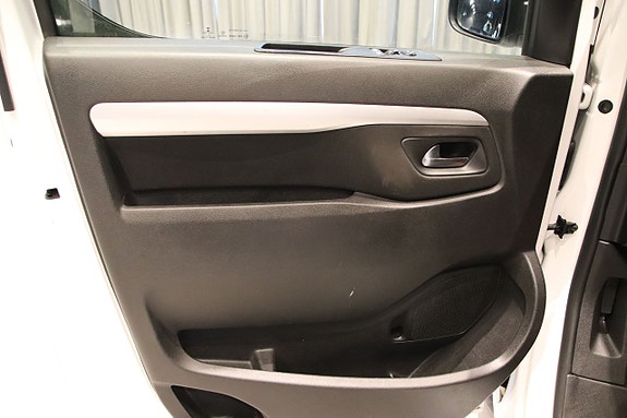 Opel Vivaro 8 of 12