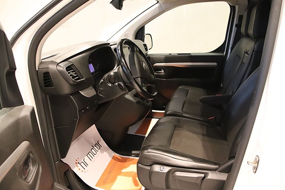 Opel Vivaro 7 of 12