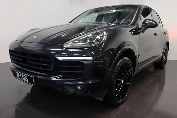 Porsche Cayenne 6 of 23