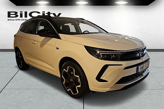 Opel Grandland 3 of 5