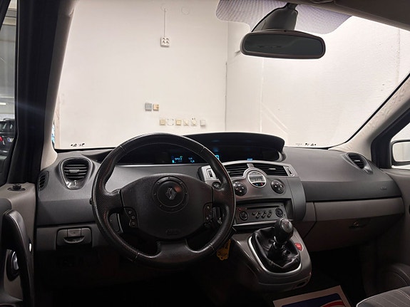 Renault Scenic II 8 of 12