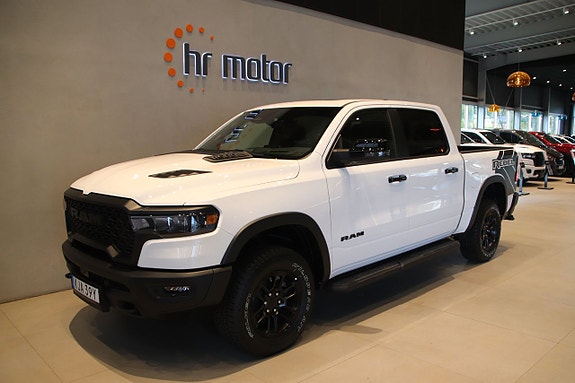 Dodge RAM 1500 3 of 5