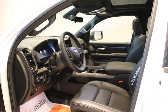 Dodge RAM 1500 8 of 19