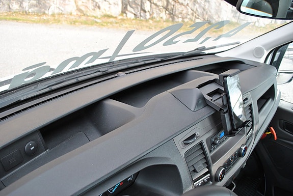 Ford Transit 13 of 20