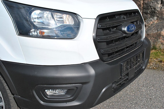 Ford Transit 15 of 20