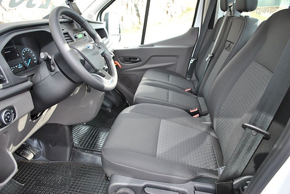 Ford Transit 9 of 20