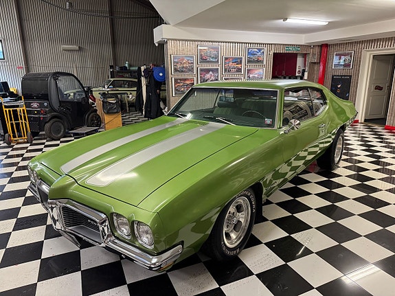 Pontiac Tempest 9 of 22