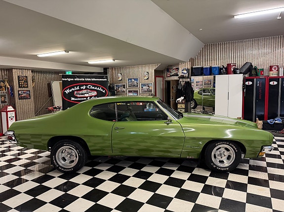 Pontiac Tempest 4 of 22