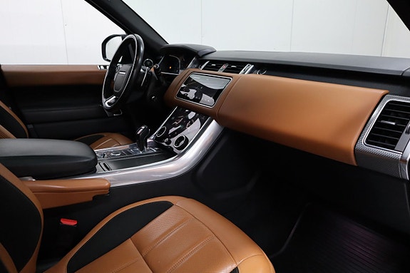 Land Rover Range Rover Sport 10 of 28