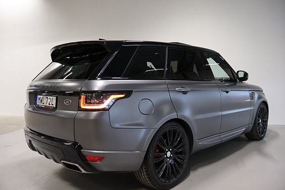 Land Rover Range Rover Sport 8 of 28