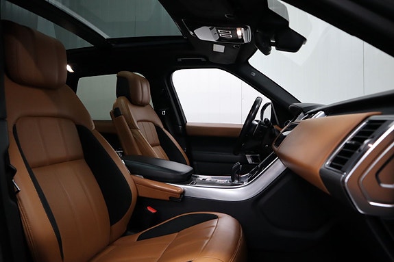 Land Rover Range Rover Sport 11 of 28