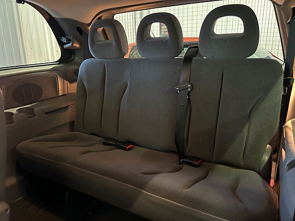 Chrysler Voyager 10 of 15