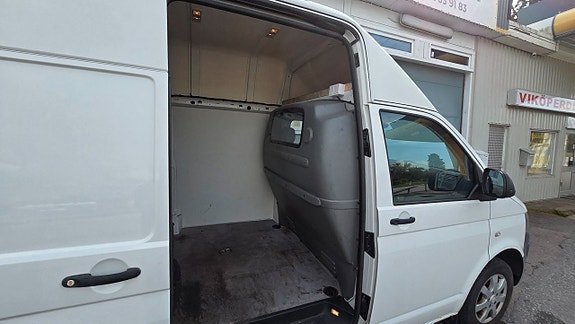 Volkswagen Transporter 11 of 11