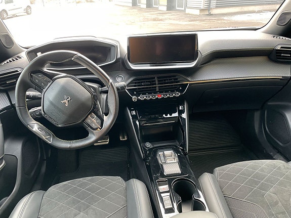 Peugeot e-2008 6 of 7