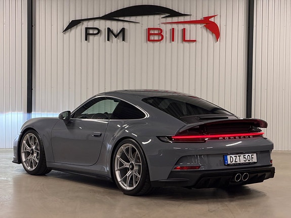 Porsche 911 3 of 5