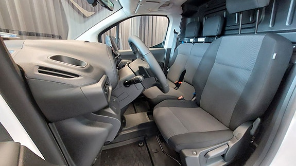 Opel Combo 8 of 30