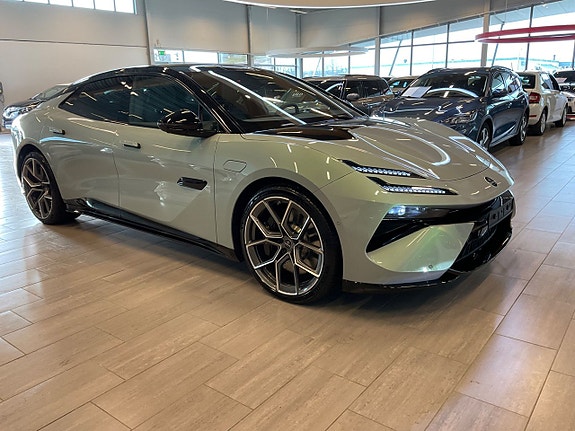 Lotus Emeya 3 of 5