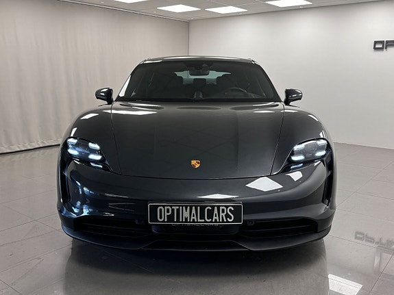 Porsche Taycan 4S 8 of 16
