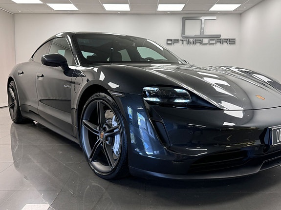 Porsche Taycan 4S 2 of 16