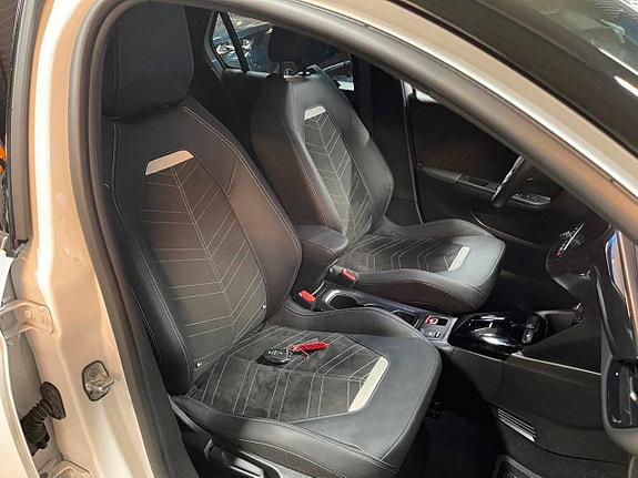 Opel Corsa-e 8 of 16