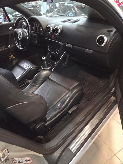 Audi TT 5 of 5